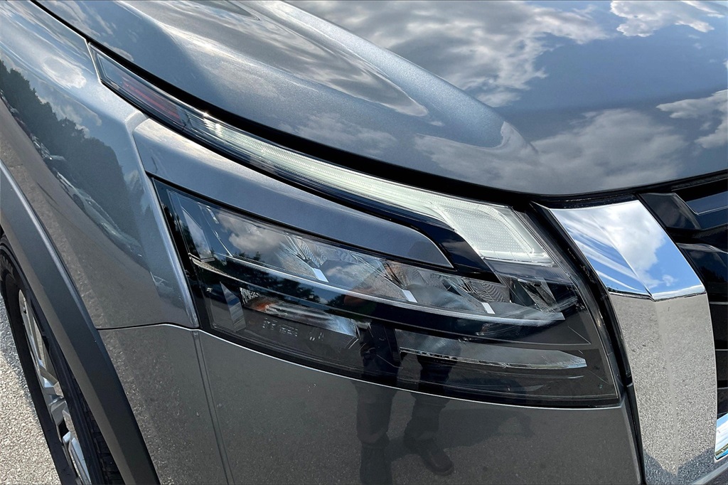 2023 Nissan Pathfinder SV - Photo 31