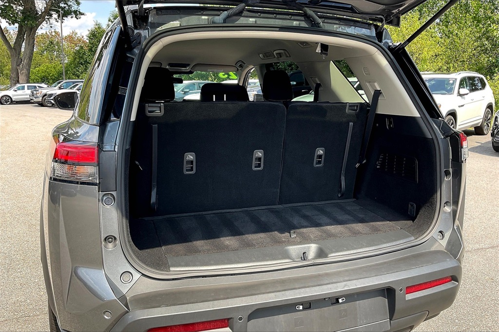2023 Nissan Pathfinder SV - Photo 36
