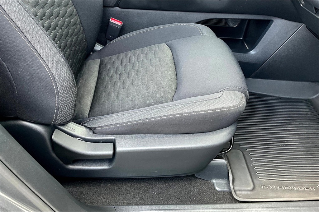 2023 Nissan Pathfinder SV - Photo 38