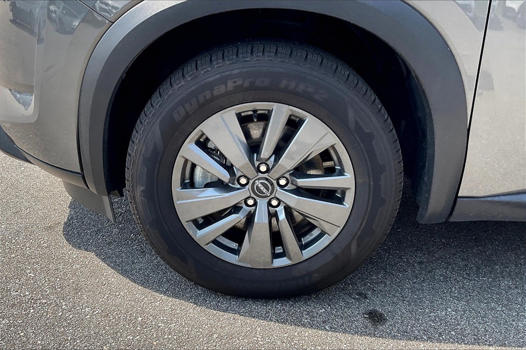2023 Nissan Pathfinder SV - Photo 7