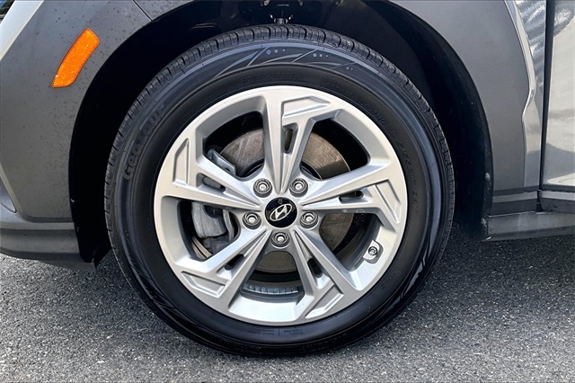 2023 Hyundai Kona SEL - Photo 9