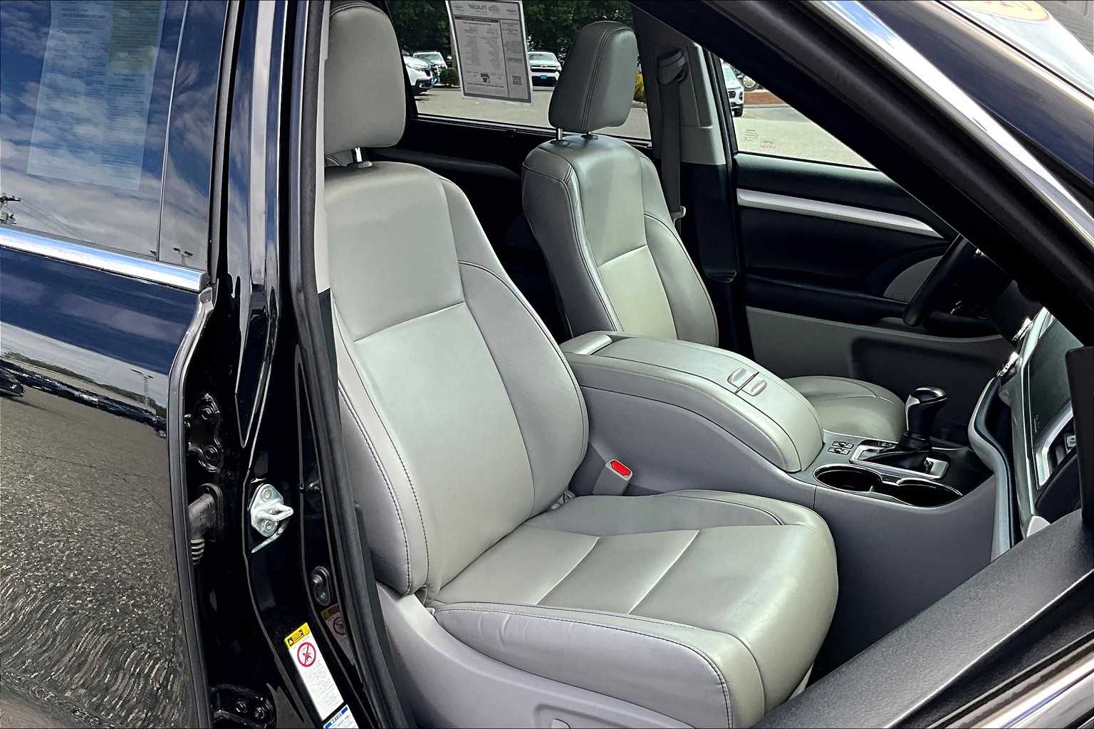 2018 Toyota Highlander XLE - Photo 11