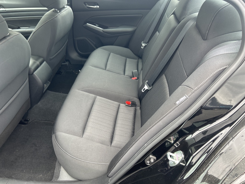 2021 Nissan Altima 2.5 SV - Photo 5