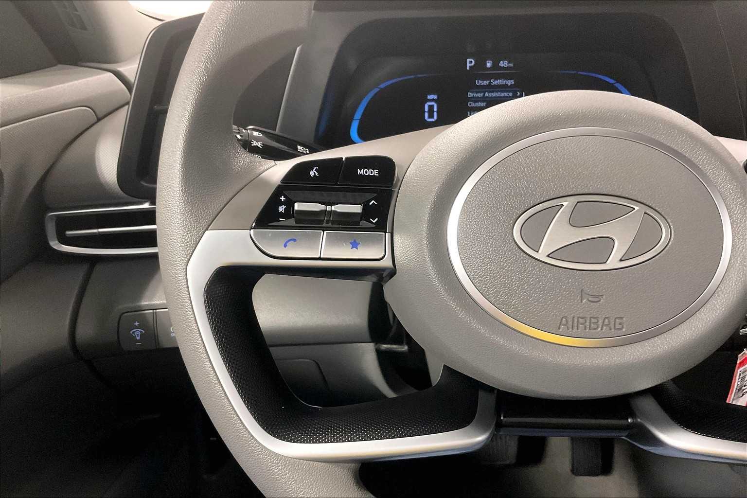 2024 Hyundai Elantra SE - Photo 22