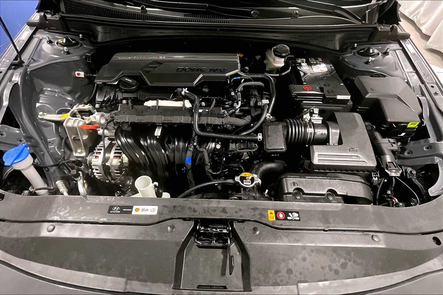 2024 Hyundai Elantra SE - Photo 29