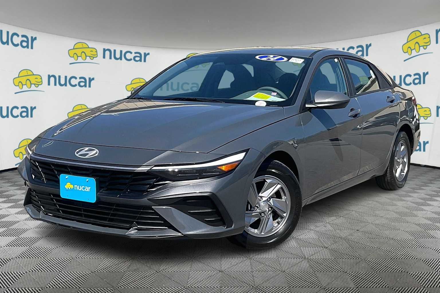 2024 Hyundai Elantra SE - Photo 3