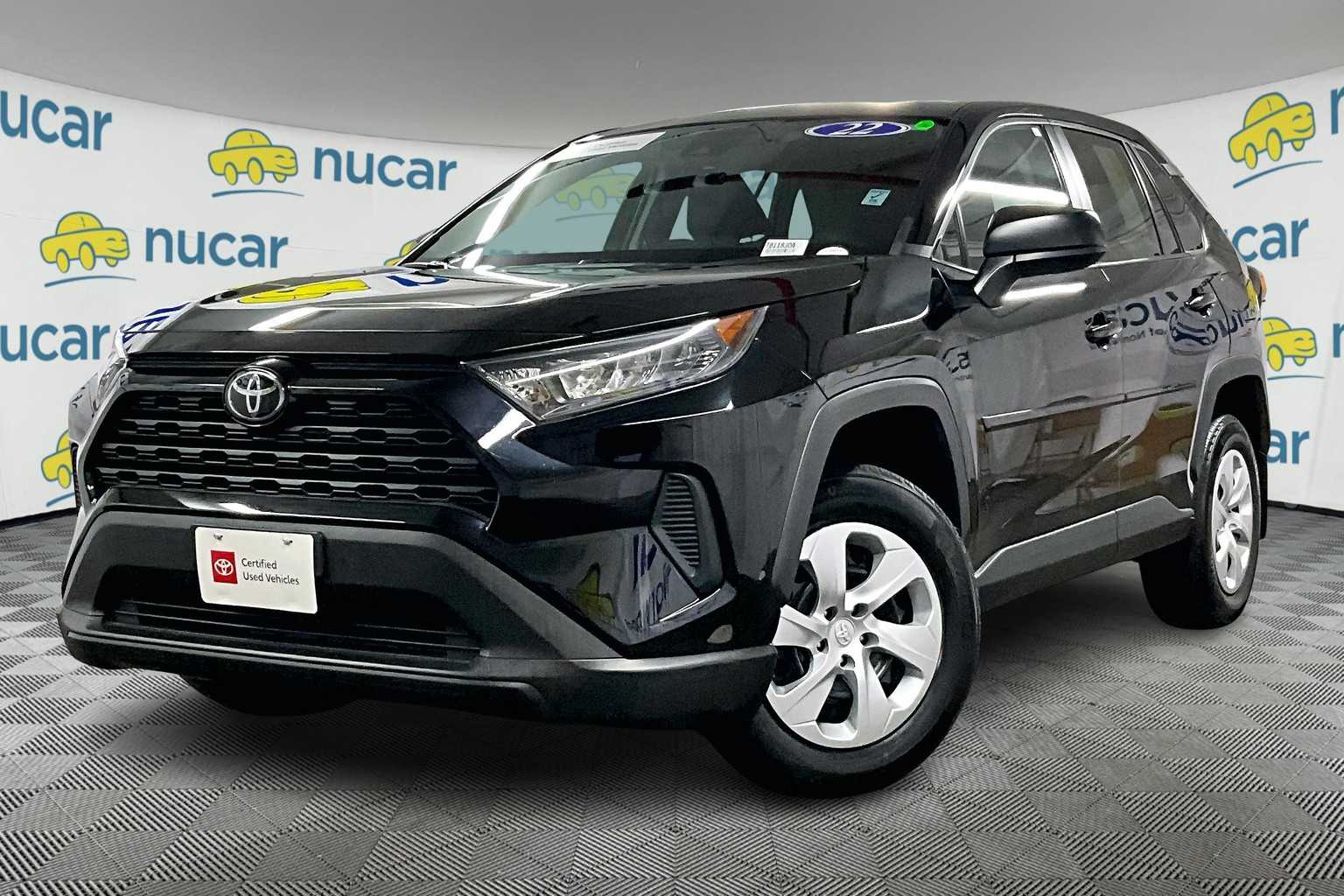 2022 Toyota RAV4 LE - Photo 3
