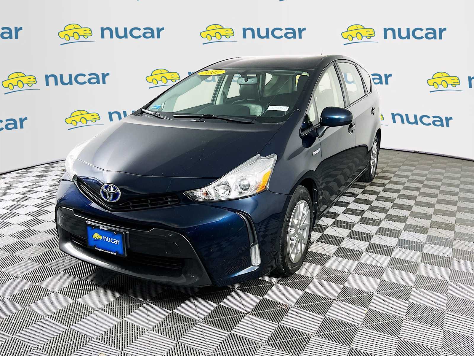 2017 Toyota Prius V Four - Photo 3