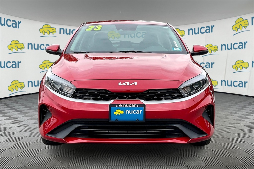 2023 Kia Forte LXS - Photo 2
