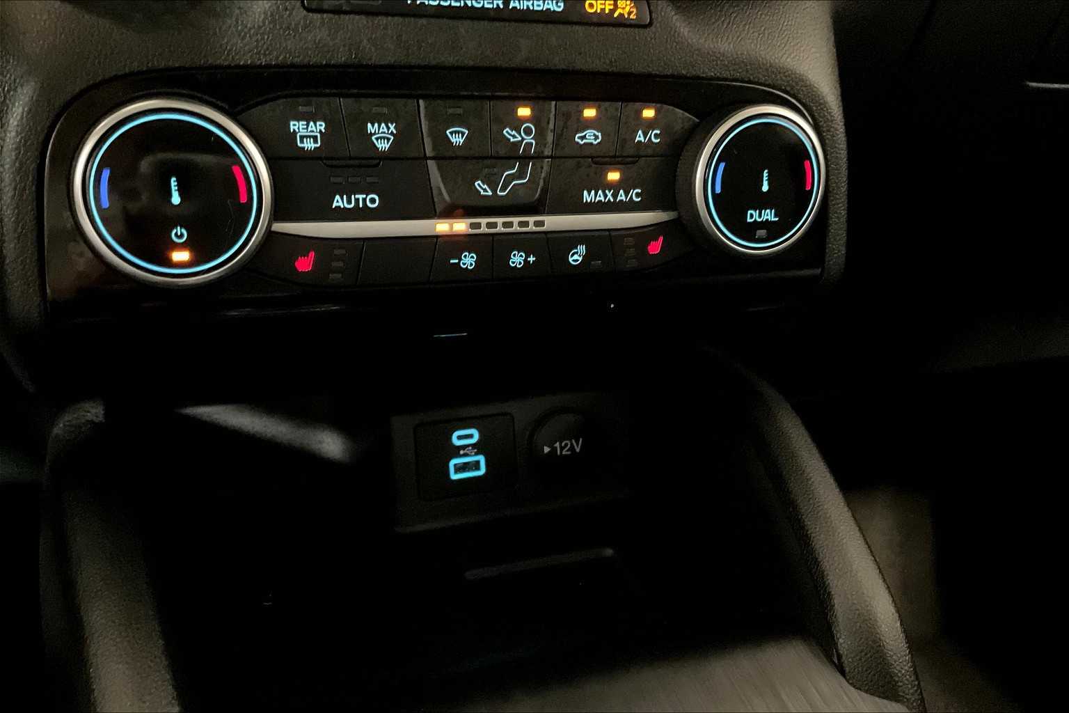 2022 Ford Escape SE - Photo 26
