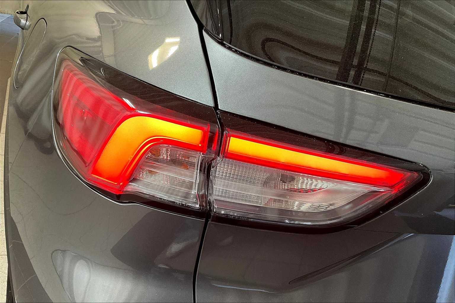 2022 Ford Escape SE - Photo 34