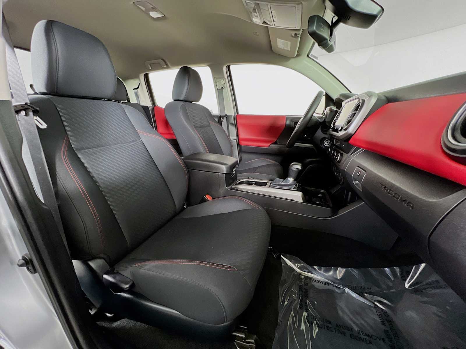 2022 Toyota Tacoma SR5 - Photo 26
