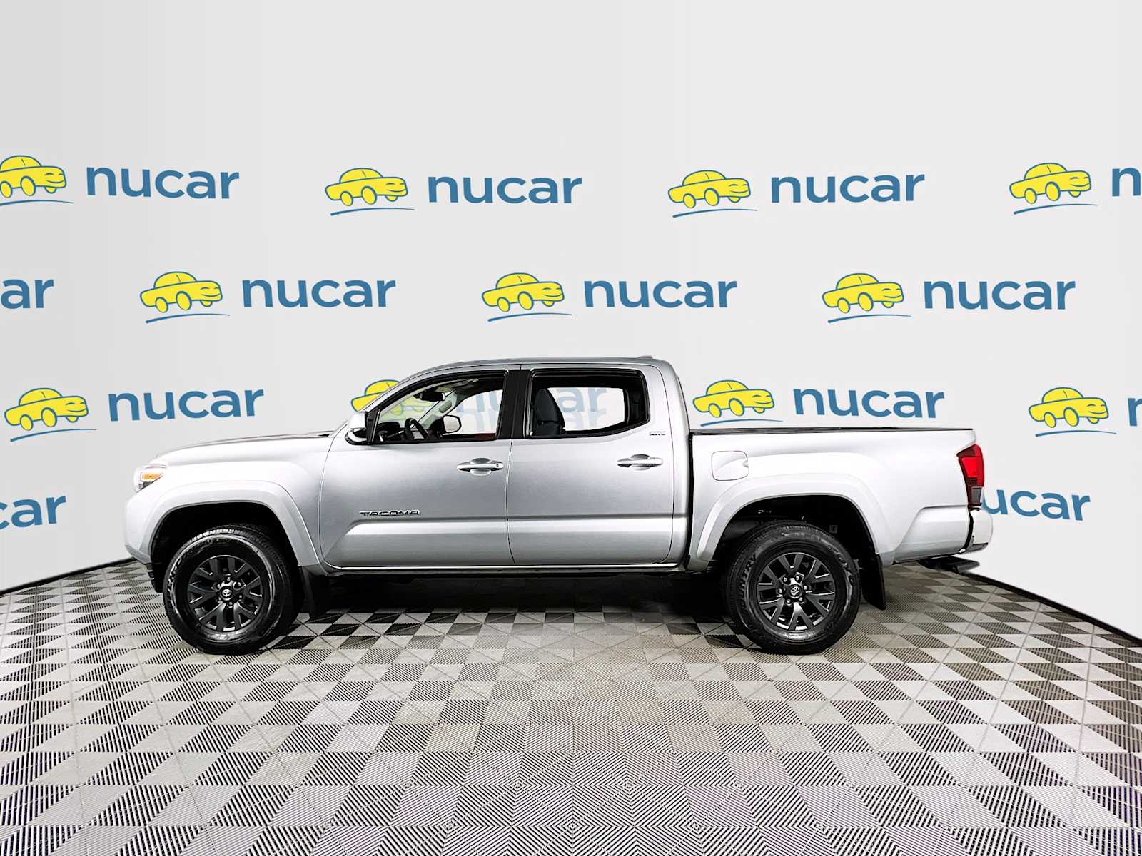 2022 Toyota Tacoma SR5 - Photo 4