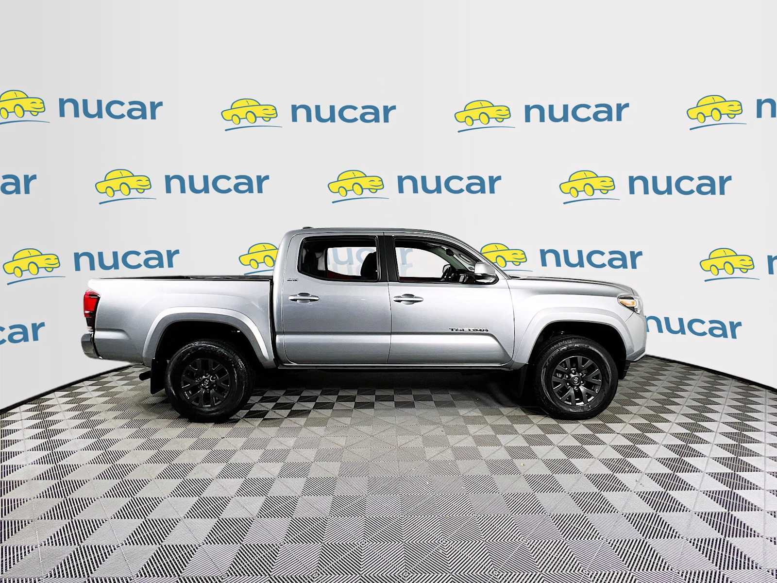 2022 Toyota Tacoma SR5 - Photo 8