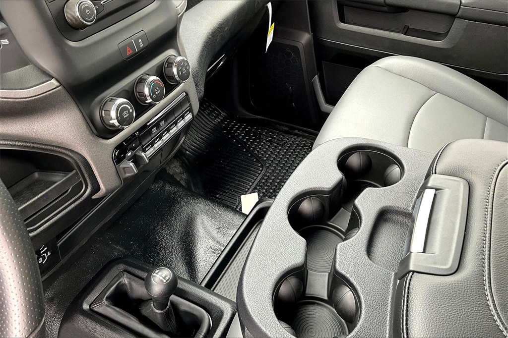 2024 Ram 3500 Tradesman - Photo 14