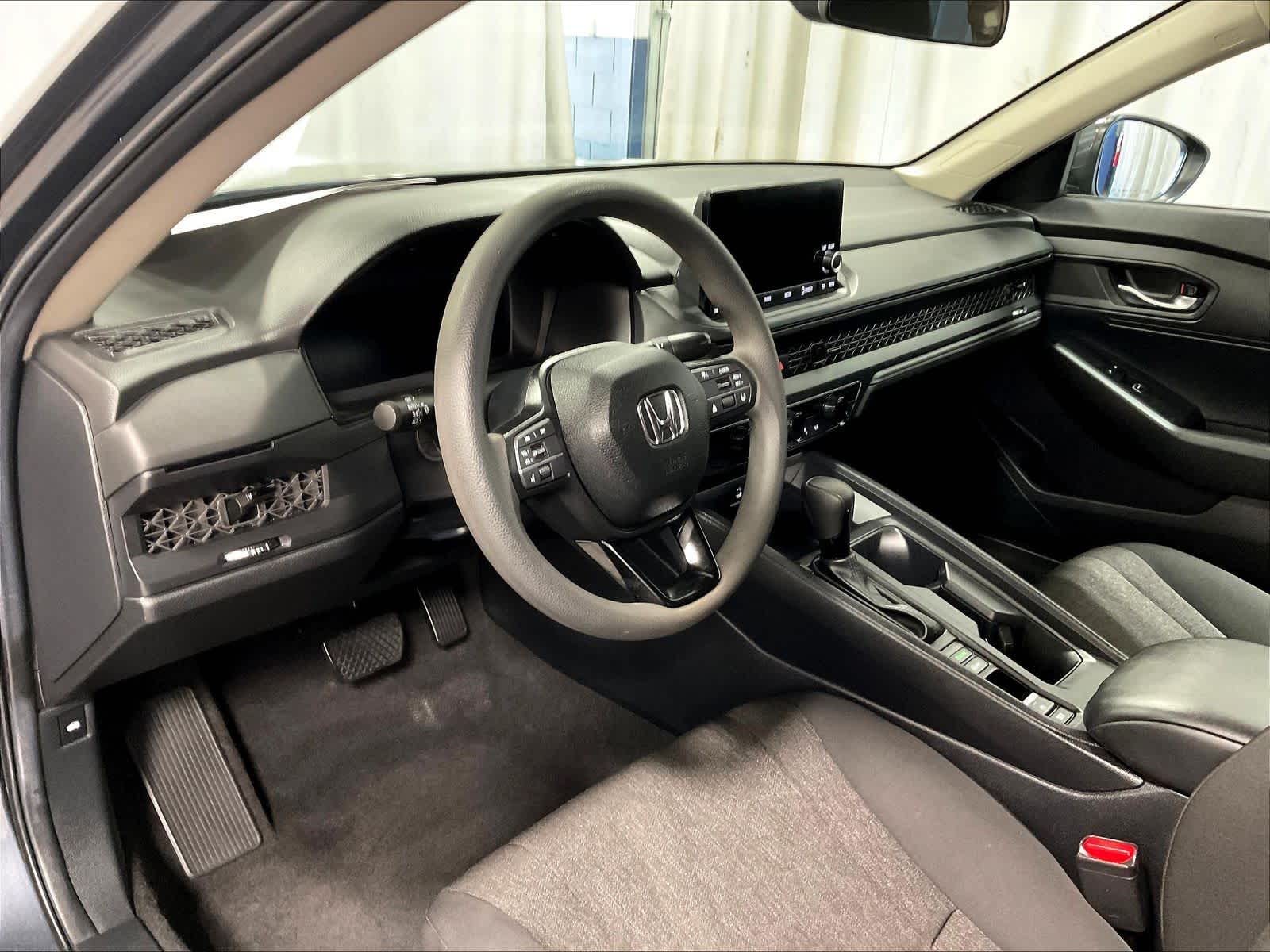 2024 Honda Accord LX - Photo 8