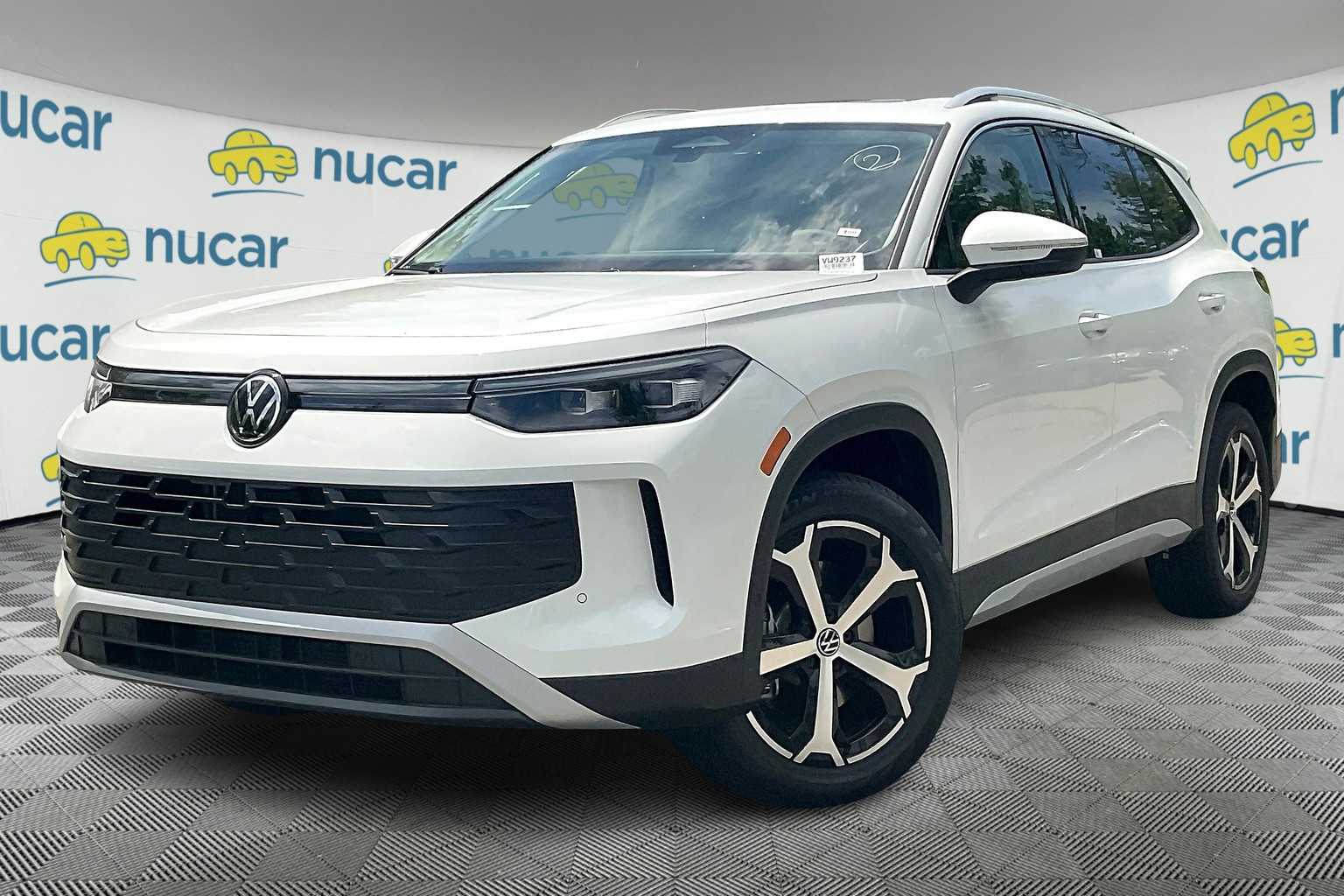 2025 Volkswagen Tiguan SE - Photo 4