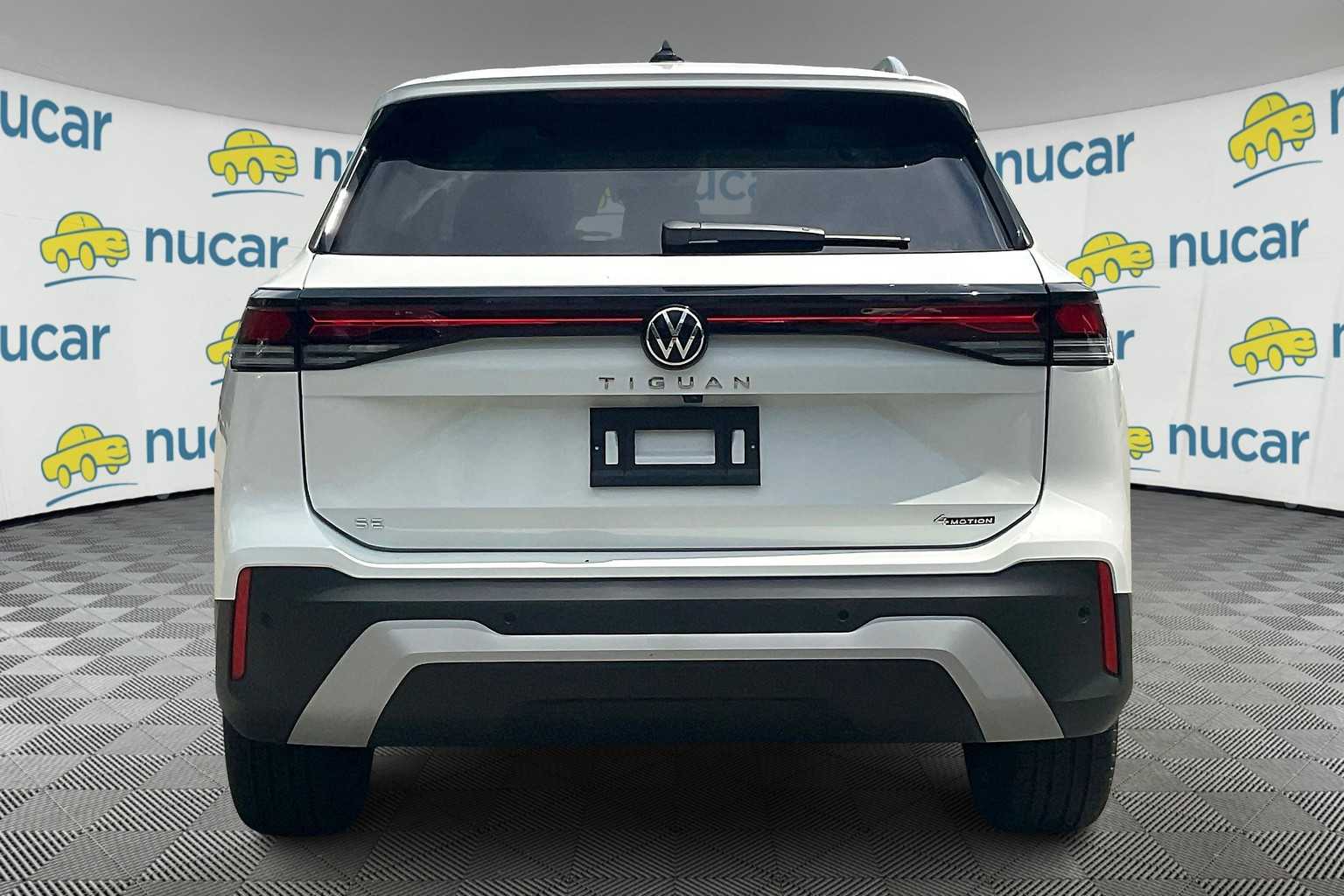 2025 Volkswagen Tiguan SE - Photo 6