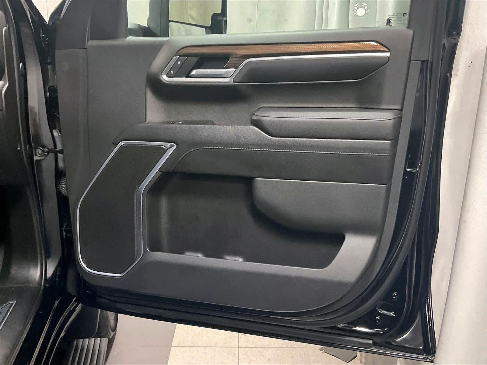 2022 Chevrolet Silverado 1500 LT - Photo 12