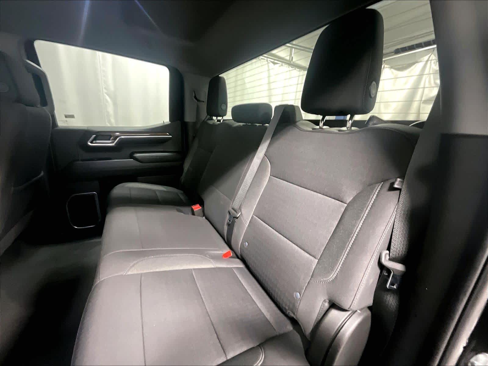 2022 Chevrolet Silverado 1500 LT - Photo 15