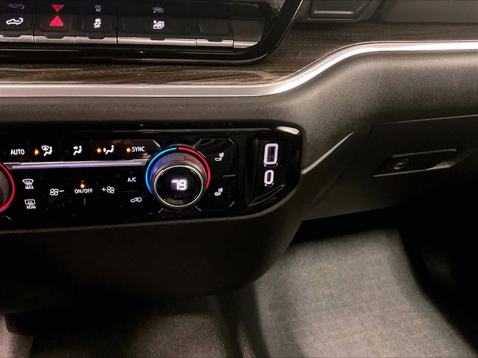 2022 Chevrolet Silverado 1500 LT - Photo 26