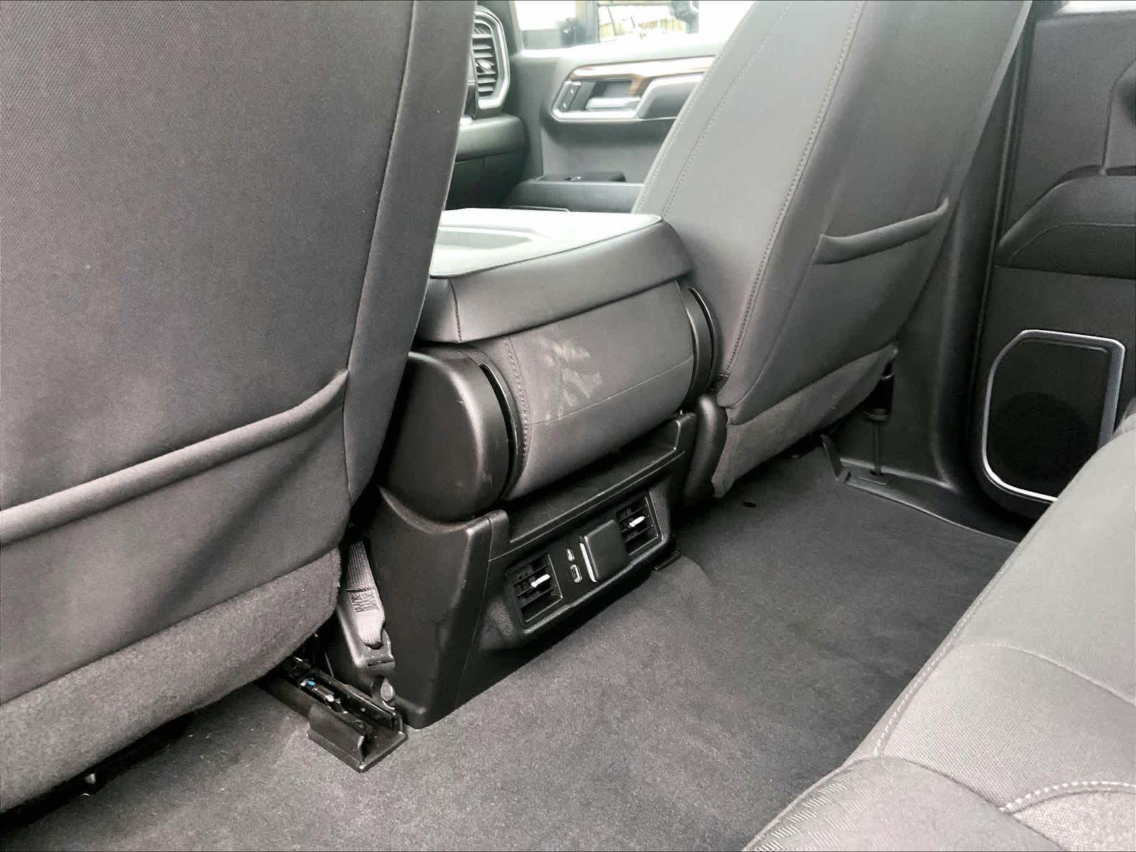 2022 Chevrolet Silverado 1500 LT - Photo 27