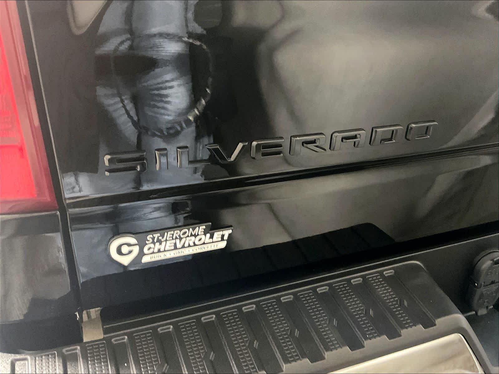 2022 Chevrolet Silverado 1500 LT - Photo 28