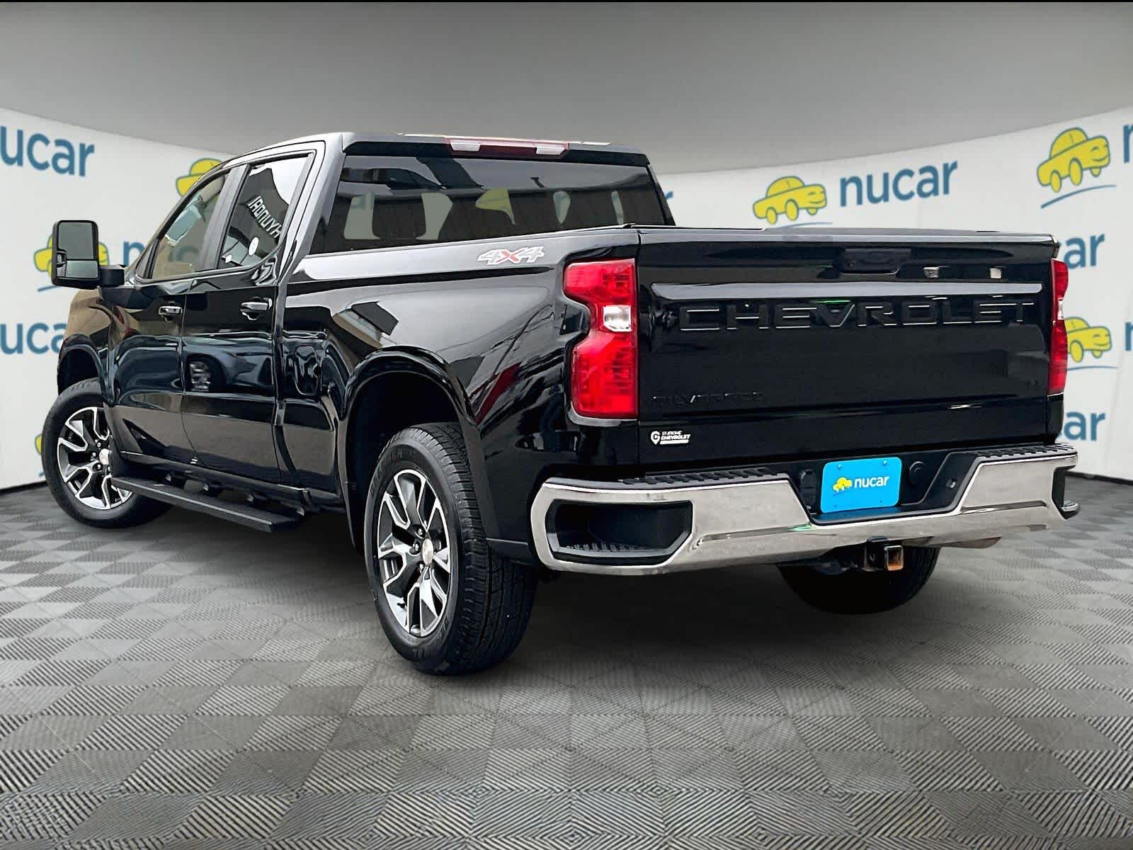 2022 Chevrolet Silverado 1500 LT - Photo 4