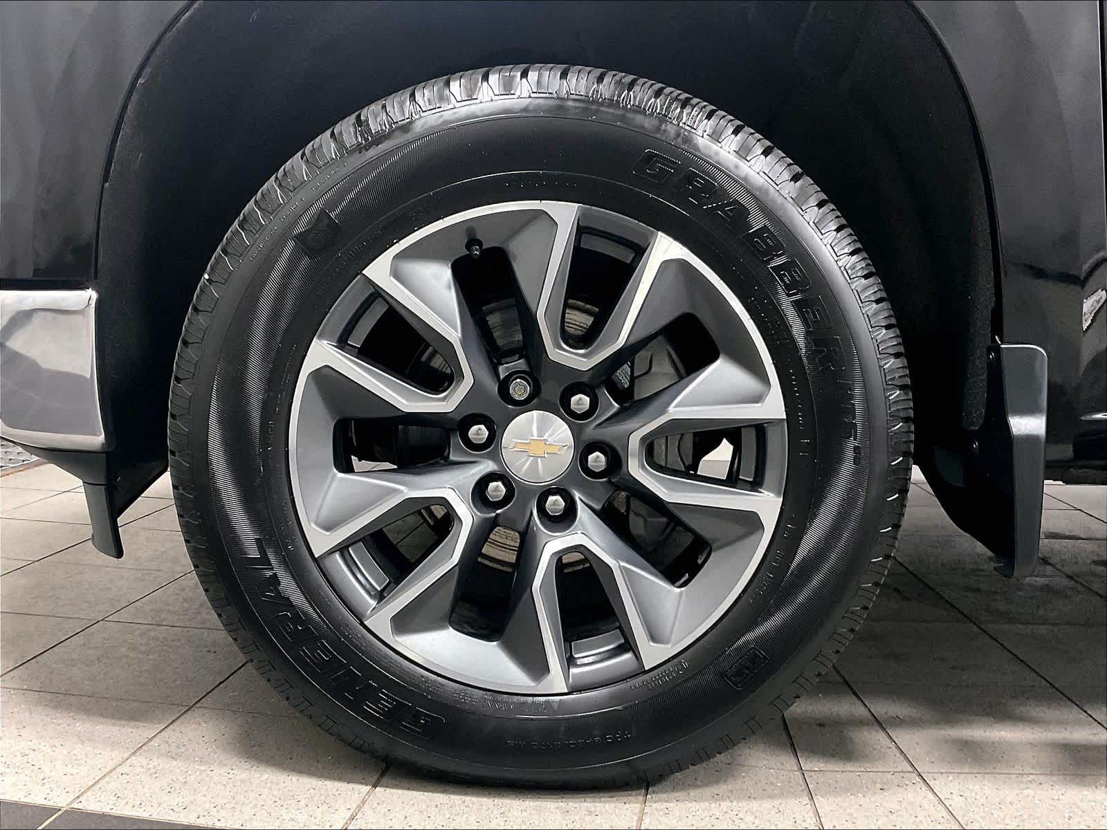 2022 Chevrolet Silverado 1500 LT - Photo 7