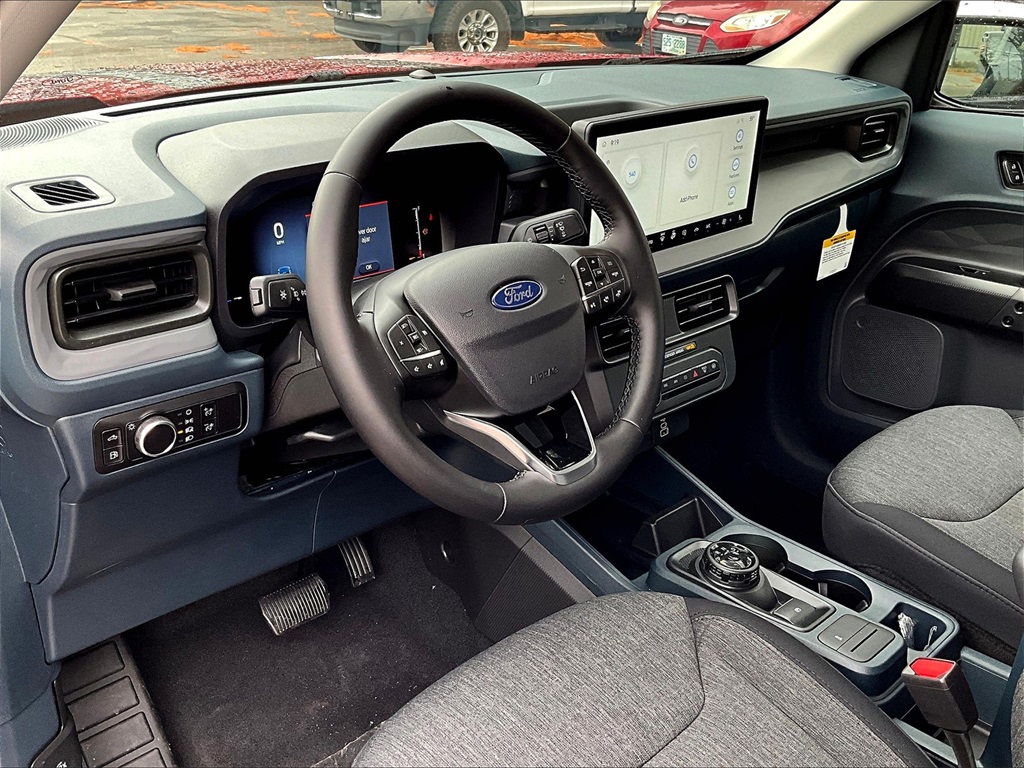 2025 Ford Maverick XLT - Photo 7