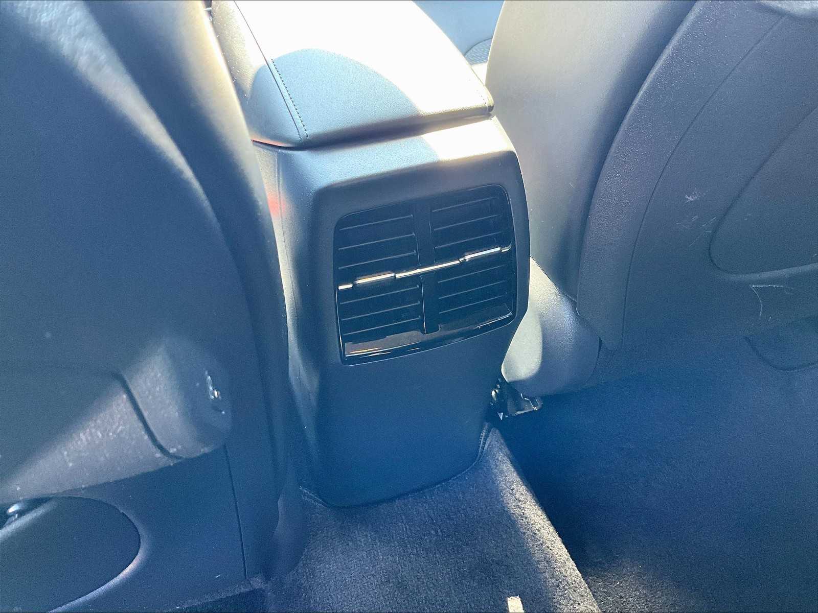 2023 Kia Niro EX - Photo 28
