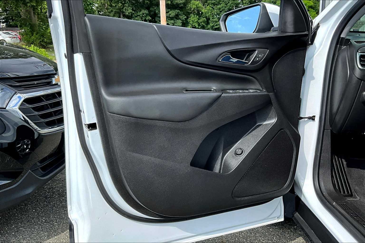 2022 Chevrolet Equinox LT - Photo 9