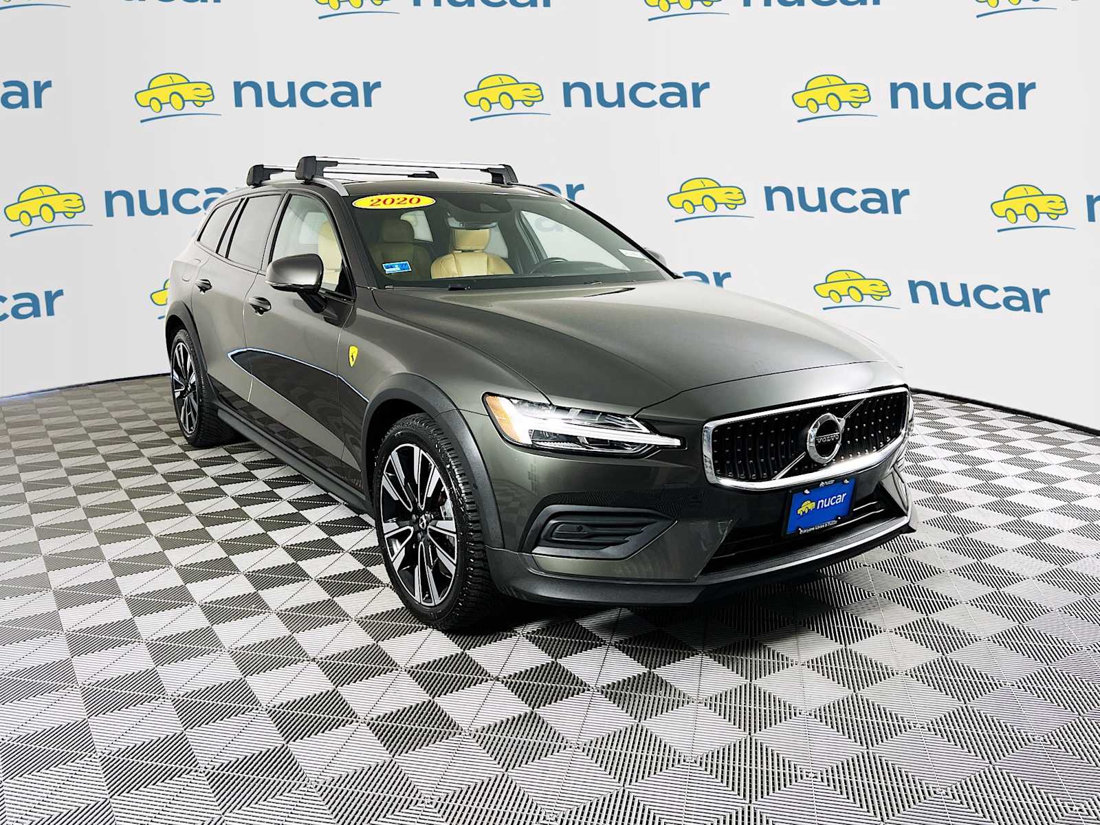 2020 Volvo V60 Cross Country 
