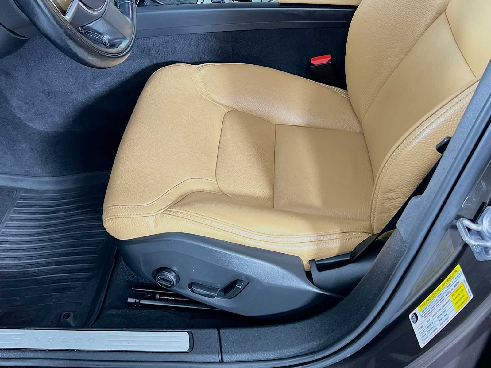 2020 Volvo V60 Cross Country  - Photo 19