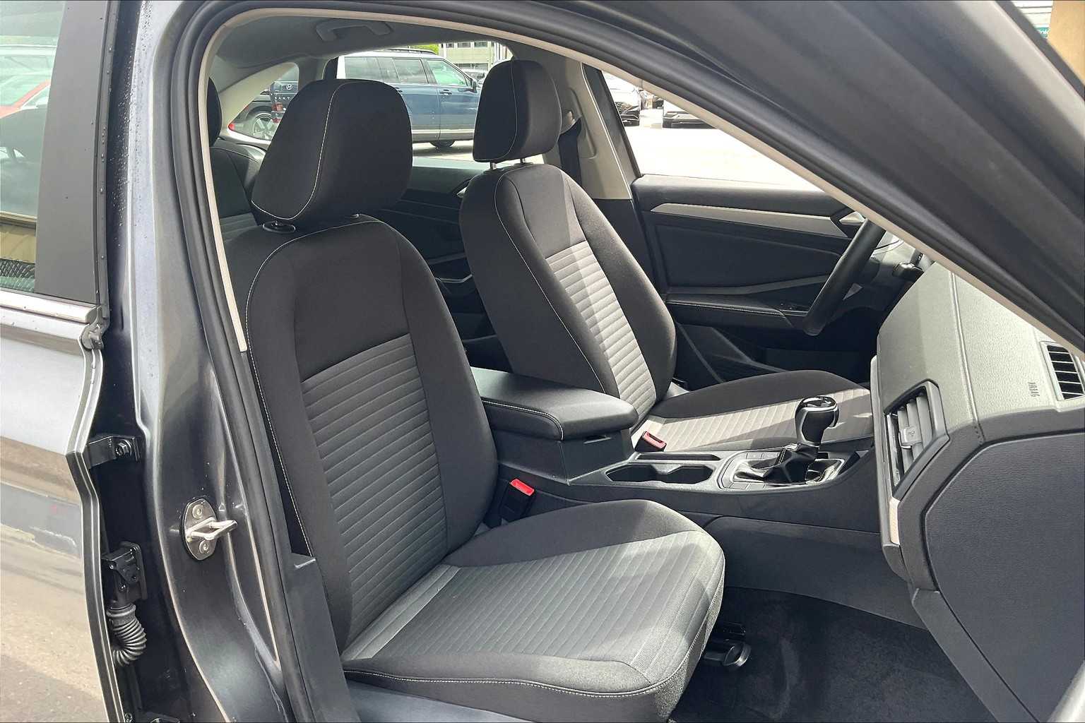 2024 Volkswagen Jetta S - Photo 11