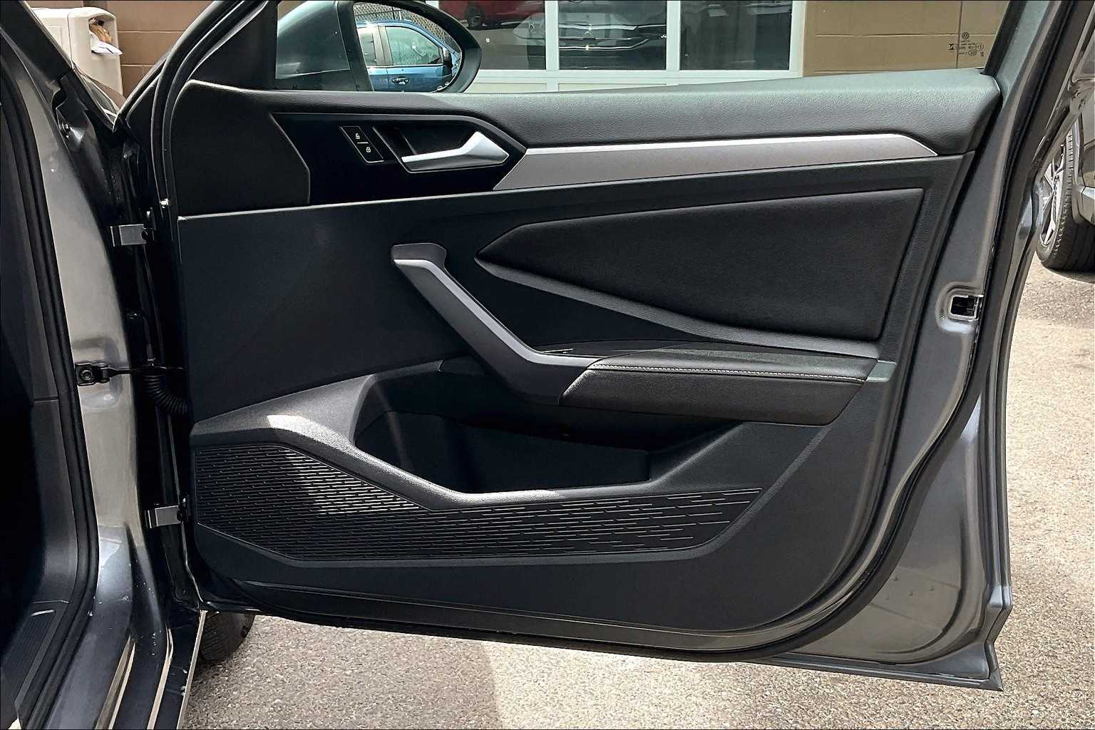 2024 Volkswagen Jetta S - Photo 12