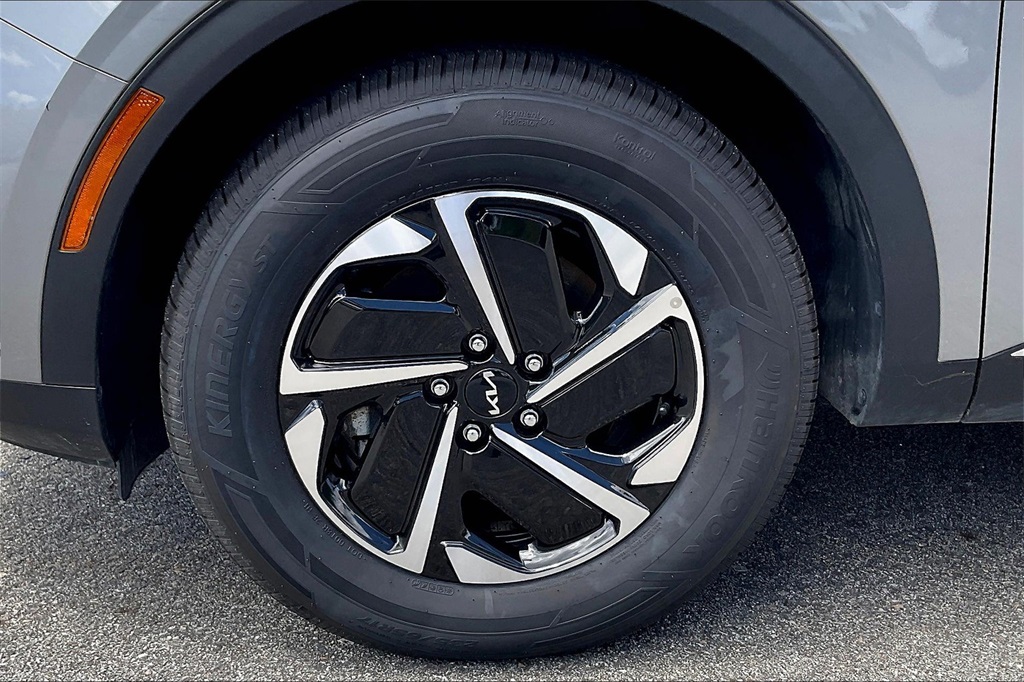 2023 Kia Sportage Hybrid LX - Photo 7