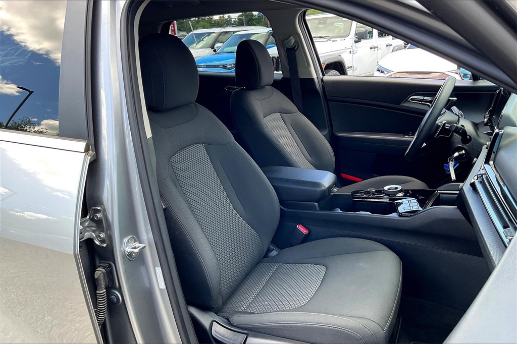 2023 Kia Sportage Hybrid LX - Photo 10