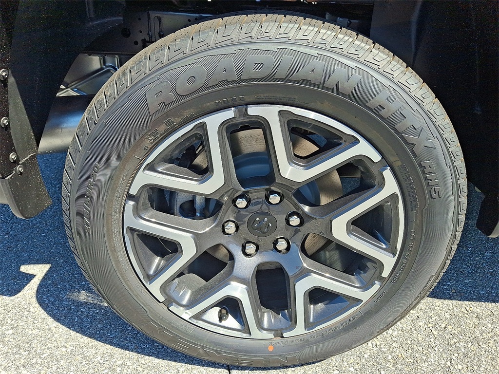 2026 Ram 1500 Laramie - Photo 5