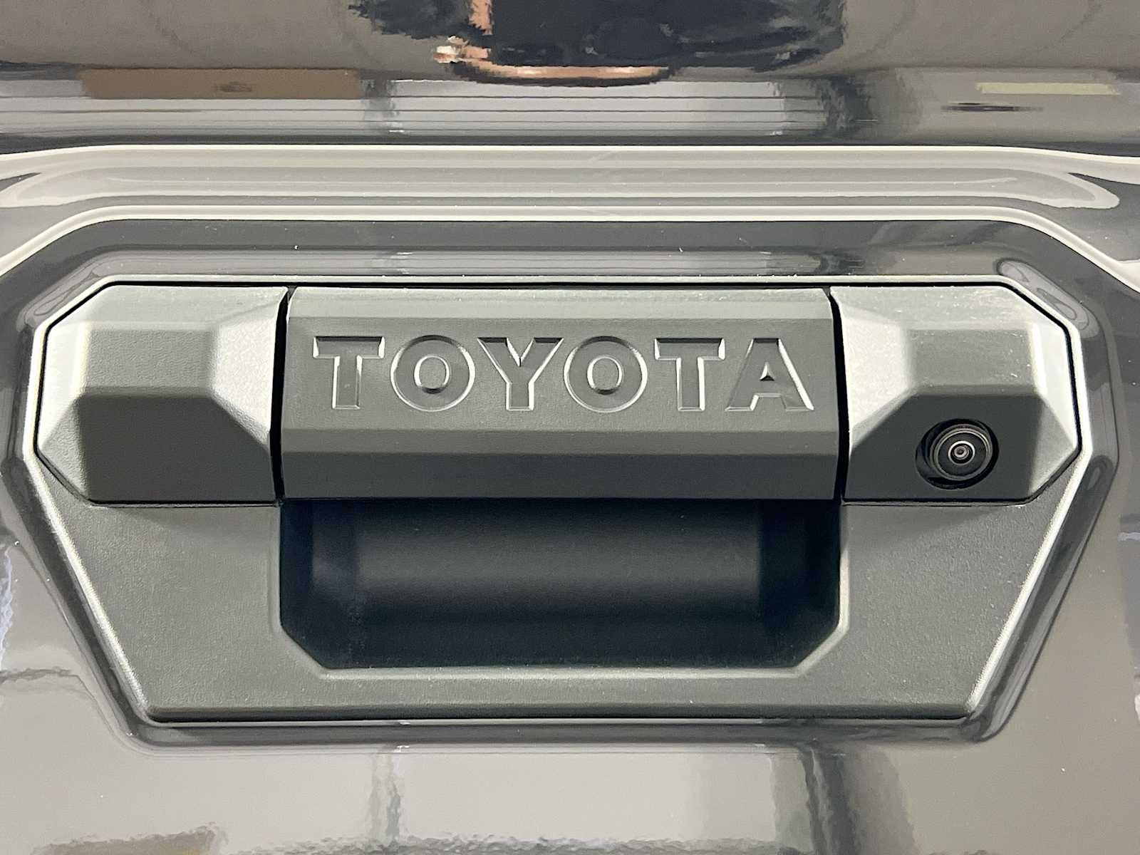 2025 Toyota Tacoma TRD Sport - Photo 17