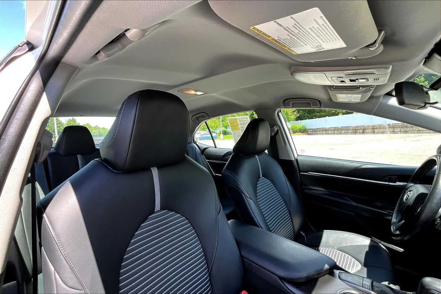 2023 Toyota Camry SE - Photo 22