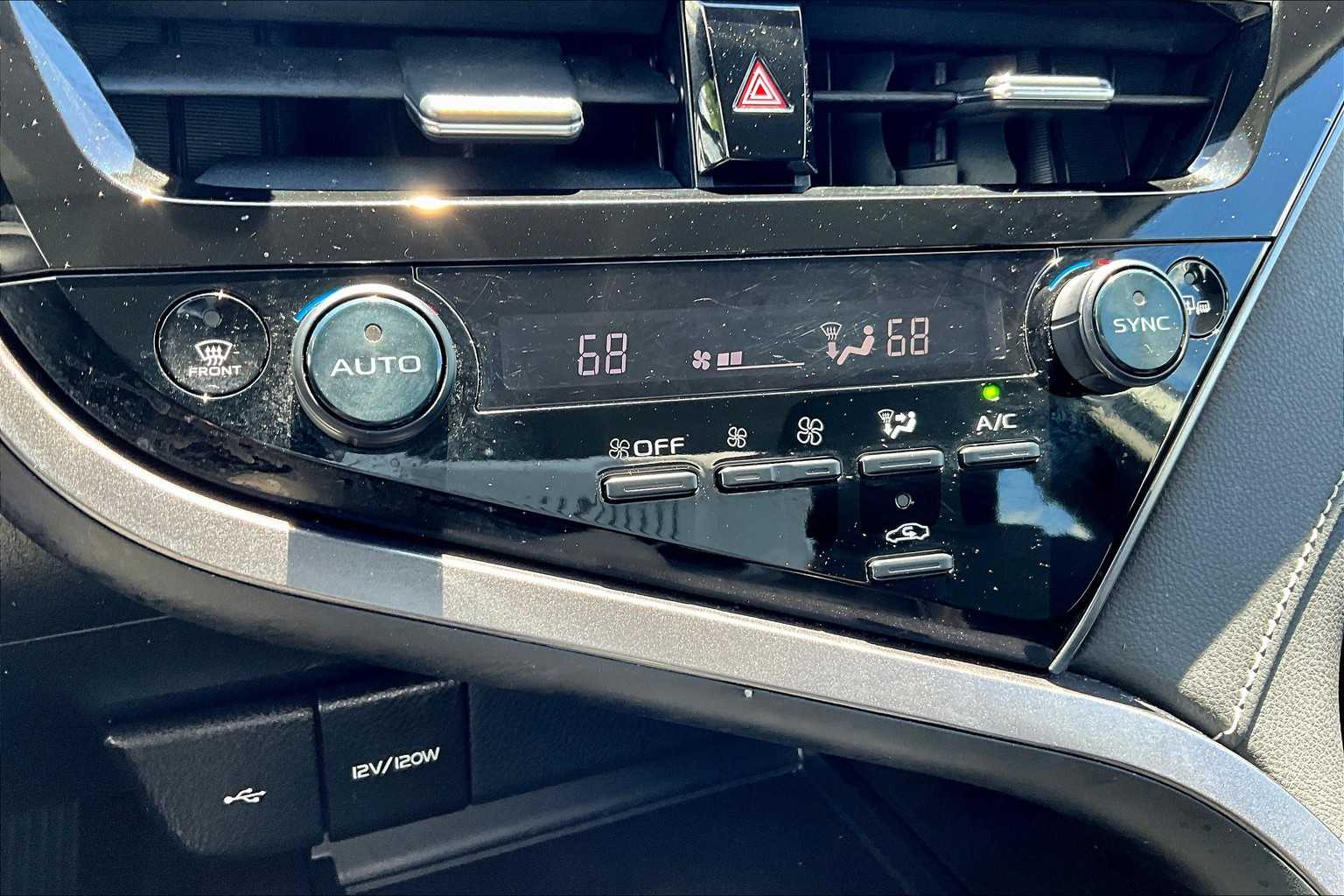 2023 Toyota Camry SE - Photo 26