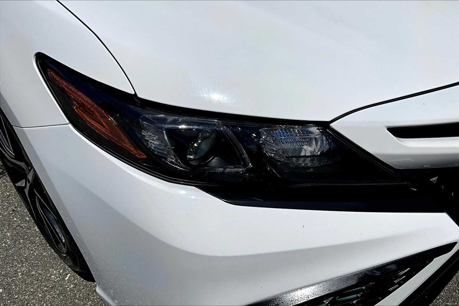 2023 Toyota Camry SE - Photo 32