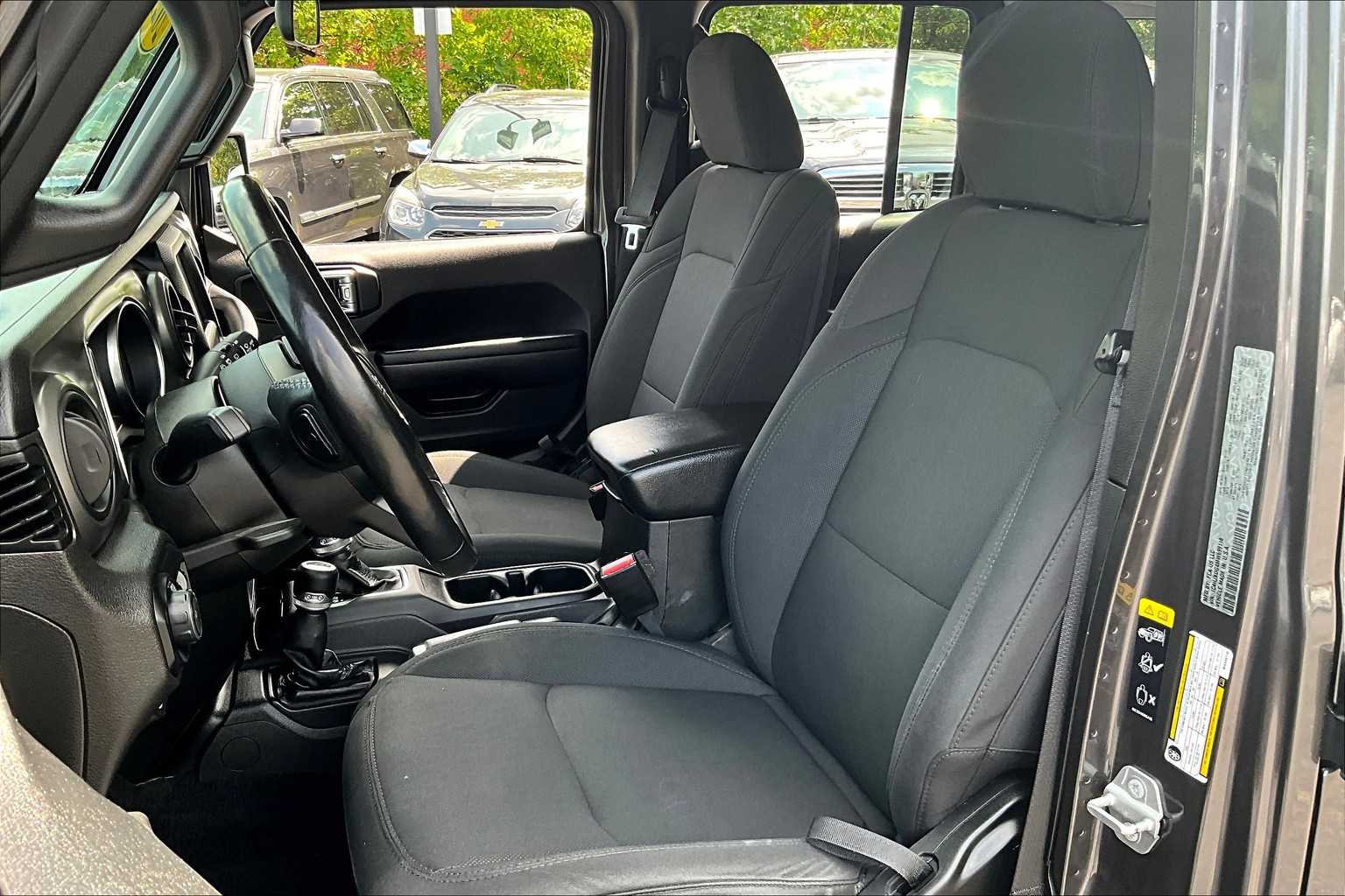 2021 Jeep Wrangler Unlimited Willys - Photo 10