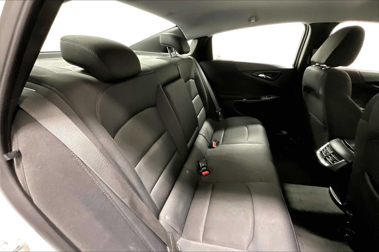 2024 Chevrolet Malibu LT - Photo 16