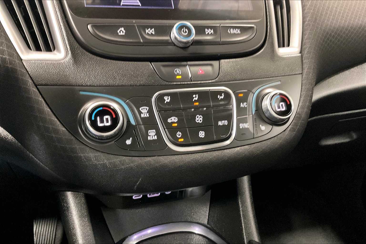 2024 Chevrolet Malibu LT - Photo 25