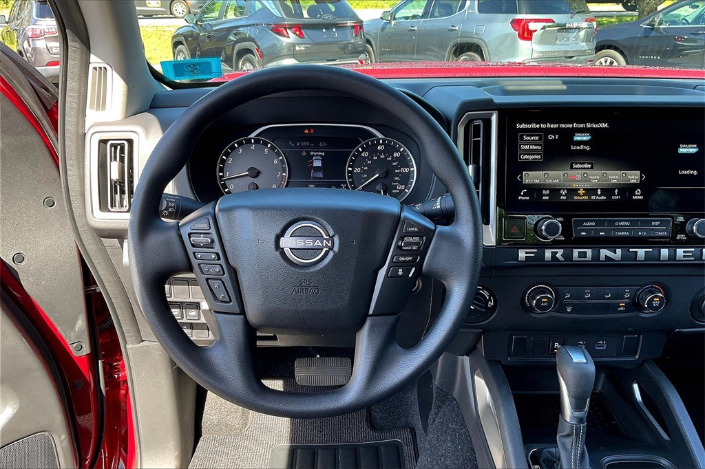 2025 Nissan Frontier SV - Photo 17