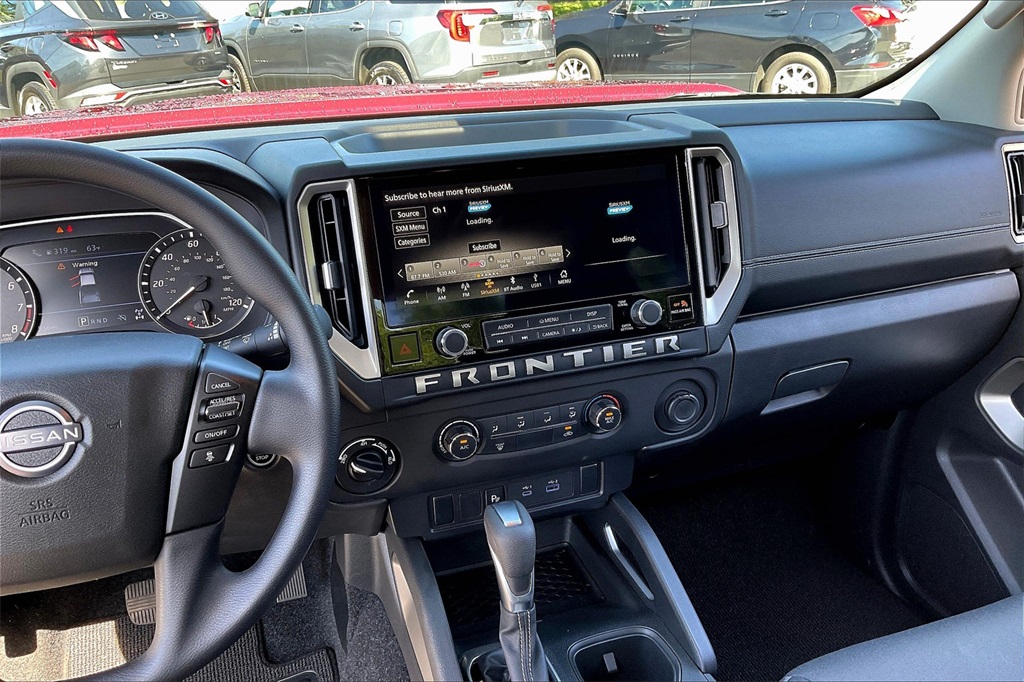 2025 Nissan Frontier SV - Photo 18