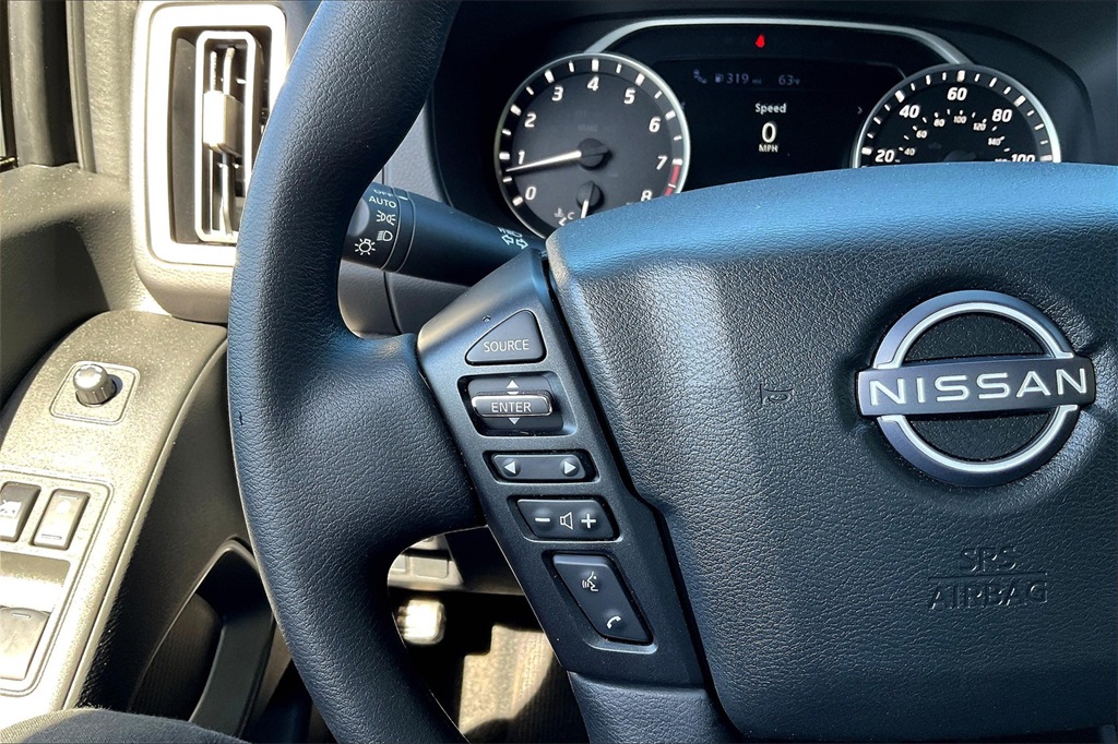 2025 Nissan Frontier SV - Photo 23