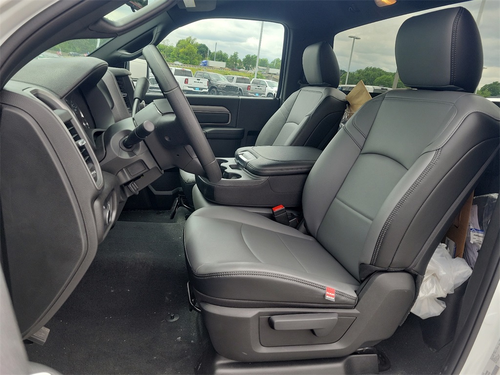 2024 Ram 4500HD Tradesman - Photo 13
